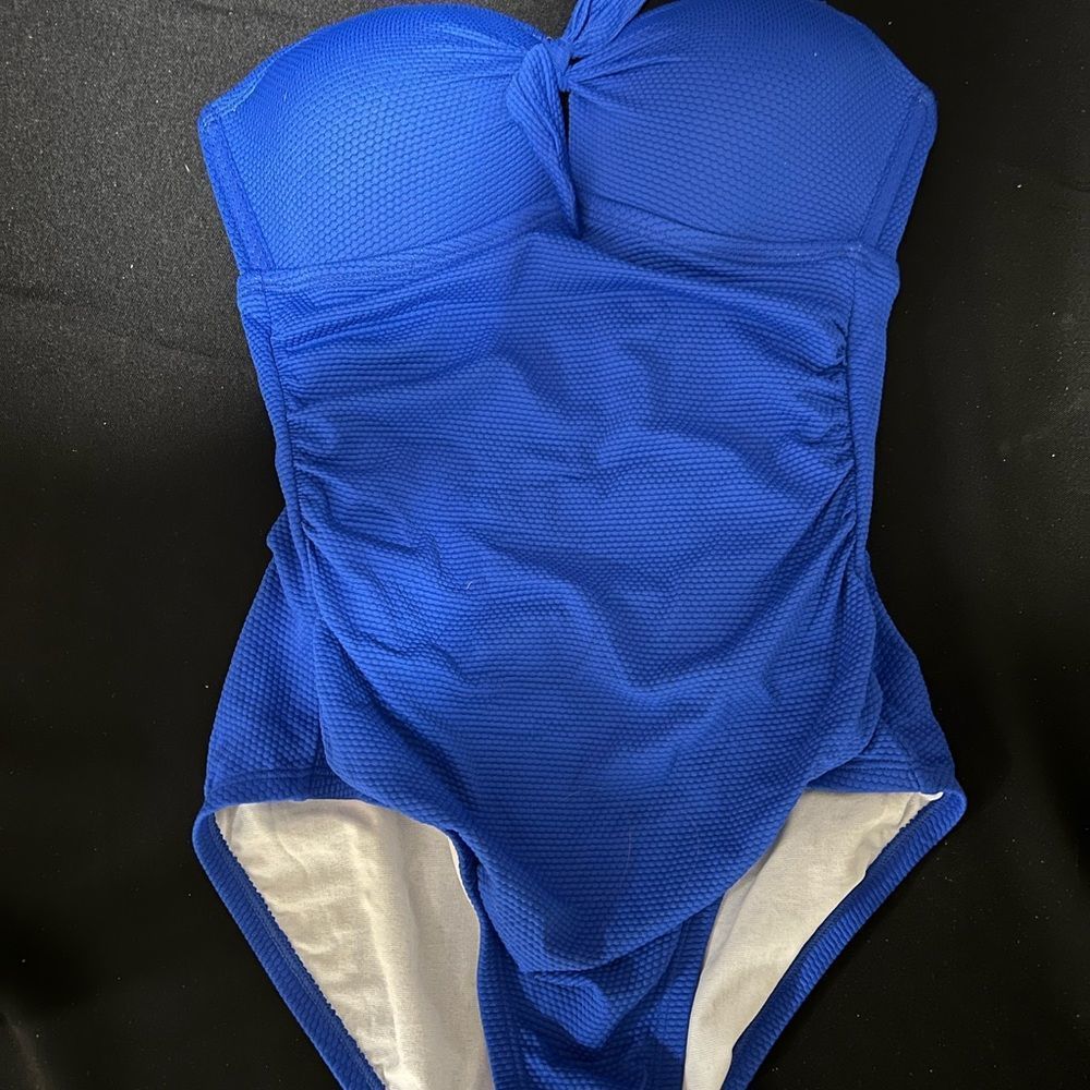 Strapless one piece bathing suit